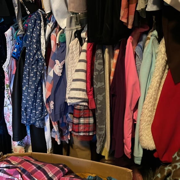 Kids( girls)  Mystery box 5lbs of clothing/ shoes  request the season and size - Picture 3 of 3